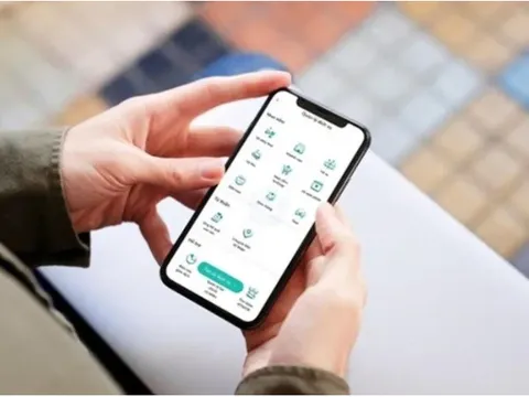 Bỗng dưng nhận tiền chuyển khoản từ người lạ, đừng vội chuyển trả!