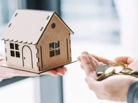 Mua nhà trả góp: 5 "bẩy" tài chính có thể khiến gia đình gồng nợ nhiều năm
