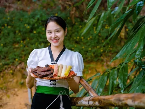Chuyện gì đang xảy ra với Huyền Huho? Loạt tài khoản MXH không thể truy cập, nhiều sản phẩm vắng bóng