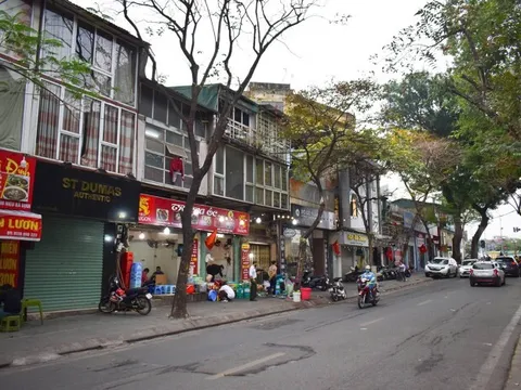 Nhà riêng Hà Nội tăng gần 50%, "đắt đỏ quá mức", nghẽn thanh khoản