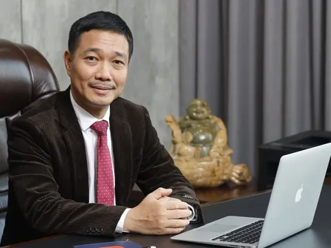 Liên tiếp loạt lãnh đạo doanh nghiệp bị phạt vì “bán chui” cổ phiếu: Mất con tép nhỏ, đổi con cá to?