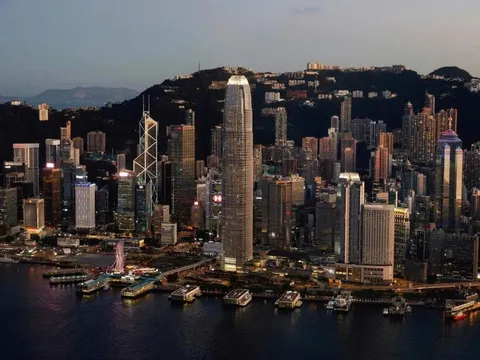 Khủng hoảng nợ địa ốc bủa vây Hong Kong: “ông lớn” cũng lao đao