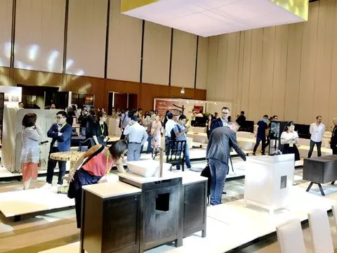 Doanh nghiệp gỗ Việt ‘nghẹt thở’ khi Mỹ tung đòn thuế mới lên tới 50%