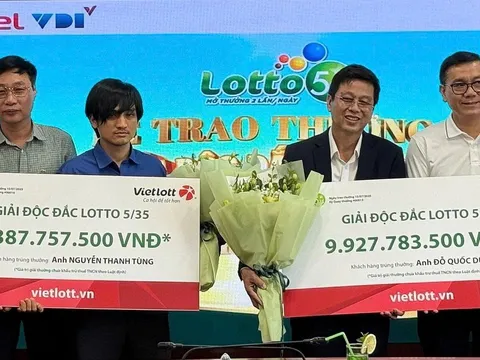 Không giấu mặt, không né spotlight – Hai người chơi Vietlott lĩnh giải tiền tỷ công khai!