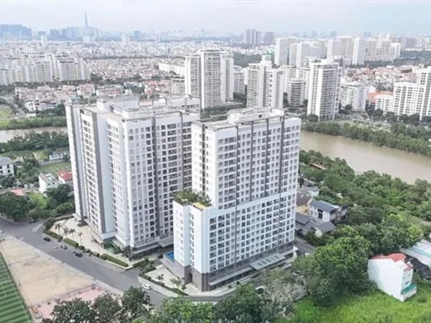 Nghịch lý nhà ở TP.HCM: Mang 5 tỷ tìm căn hộ trung tâm khó như… mơ, 2-3 tỷ vùng ven lại ‘ế’ khách
