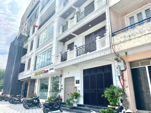 Nhờ Vành đai 1, nhà trong ngõ bất ngờ “hóa” mặt phố, giá rao tới 700 triệu đồng/m²