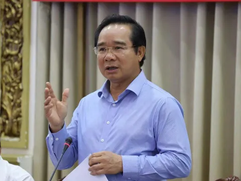 Chủ tịch TP.HCM: Nhà đầu tư rót 2 tỷ USD chỉ sau 1 giờ làm việc