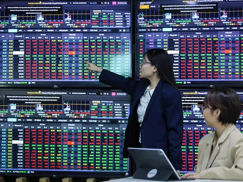 CTCK “vẽ” năm 2026: Người đặt target tăng 2 chữ số, người chơi luôn… x2 x3