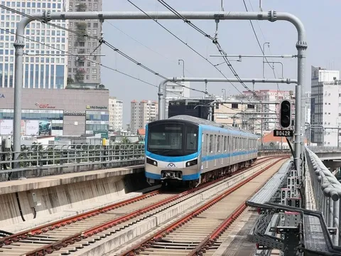 Trải nghiệm metro đầu tiên: Ấn tượng hay thất vọng?