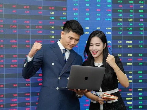 Chứng khoán Việt Nam tính chuyện bỏ nghỉ trưa, nới biên độ giá: Nhà đầu tư sắp bước vào cuộc chơi mới?