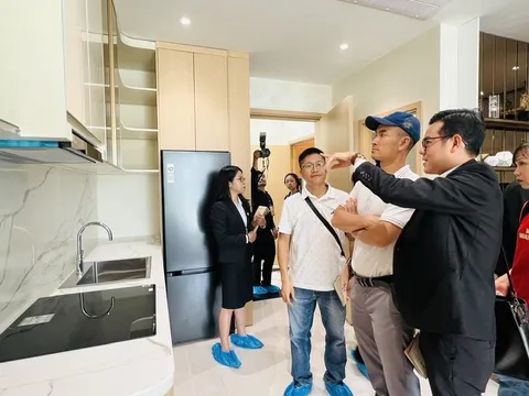 Chung cư “soán ngôi” nhà đất, giá bán nhiều nơi vượt mặt