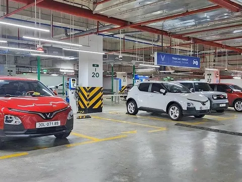 Lý do TP.HCM muốn siết quy định lắp đặt trạm sạc xe điện ở chung cư