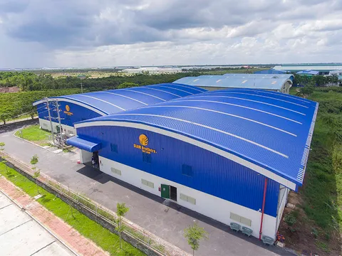 Siam Brothers Việt Nam: Cổ phiếu SBV vừa bị kiểm soát lại tiếp tục vào diện cảnh báo