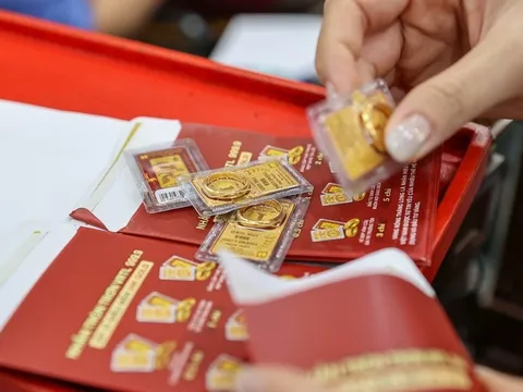 Giá vàng hôm nay 30/6: Vàng thế giới nhích nhẹ, vàng trong nước "nằm im bất động"!