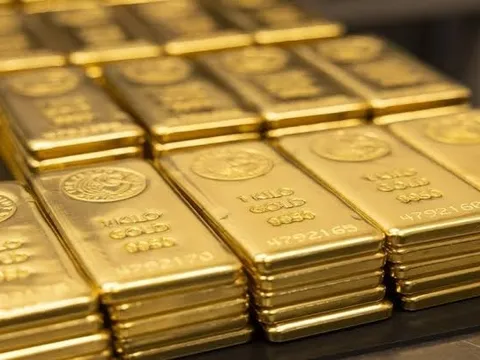 Giá vàng tuần tới đi đâu? Chuyên gia chia ba phe, mốc 4.200 USD được nhắc tới