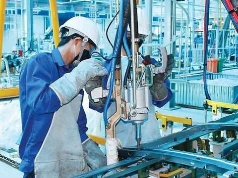 Năng suất lao động của Việt Nam bằng 1/10 Singapore và 3/4 Trung Quốc