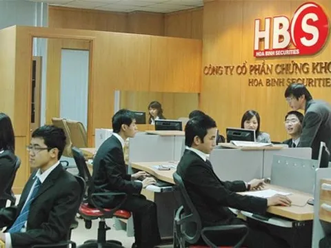 Rúng động HNX: HBS lộ dấu hiệu rửa tiền, hàng nghìn tỷ biến mất!