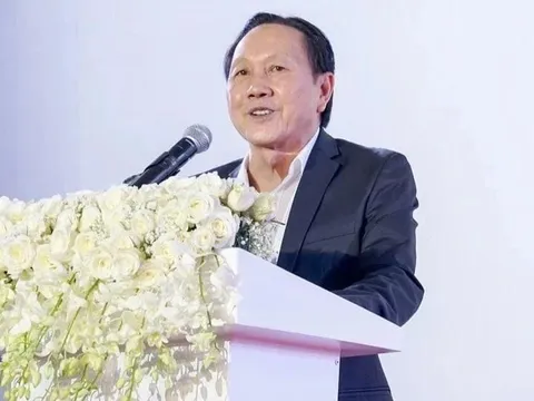 Hùng Vương – ‘vua cá tra’ một thời chính thức rời sàn