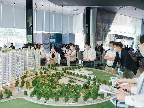 Môi giới BĐS “chui” làm loạn thị trường, TP.HCM siết chặt xử lý tận gốc