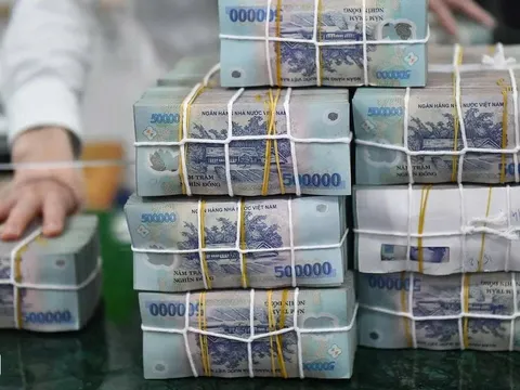 Nhiều ngân hàng chào mức lãi suất tiết kiệm 9-10%/năm, cuộc đua hút tiền gửi nóng chưa từng có