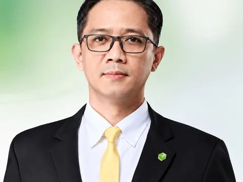Chủ tịch Bùi Cao Nhật Quân bảo lãnh khoản vay 360 tỷ cho Novaland giữa lúc tập đoàn mạnh tay bán tài sản