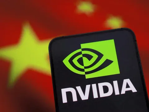 Trung Quốc “siết cửa” chip AI Nvidia H200: Cấm ngầm hay đòn mặc cả với Mỹ?