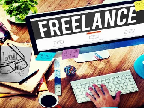 Cú sốc Thuế với freelancer: Nhận tiền kiểu “đầu mối”, cuối năm nợ thuế nửa tỷ đồng
