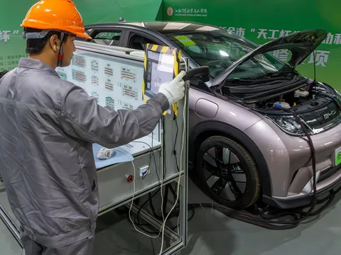 Mua xe điện rồi bán lại cho ai? Trung Quốc bắt đầu đối mặt bài toán xe trên 5 năm tuổi