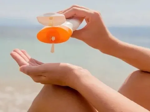 Bộ Y tế thu hồi hàng loạt kem chống nắng vì không đúng chất lượng như công bố