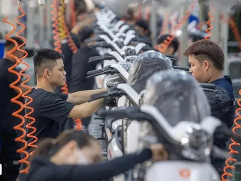 Grab bắt tay hãng xe điện Trung Quốc, điện hóa đội xe công nghệ giữa cuộc đua chuyển đổi xanh