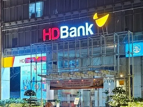 Trái phiếu không tài sản đảm bảo: HDBank đang chơi canh bạc gì?