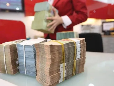 Vì sao ngân hàng ồ ạt “bơm vốn” dịp cuối năm?