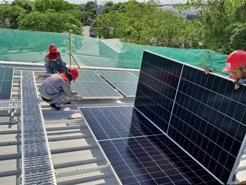 Nhà nước hỗ trợ từ 1 đến 3 triệu đồng + vay ưu đãi 3 năm: Cơ hội vàng cho hộ dân muốn lắp điện mặt trời