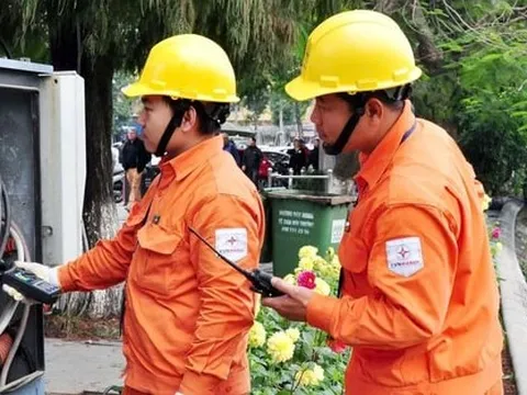 EVN Hà Nội & TP.HCM lỗ gần 700 tỷ chỉ sau nửa năm hoạt động
