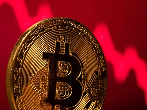 Bitcoin chạm đỉnh 90.000 USD - Chuyên gia cảnh báo: Liệu 'bong bóng đòn bẩy' có đang gây nguy cơ?