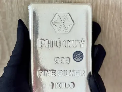 Tại sao đầu tư bạc?