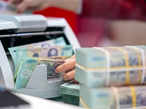 Gửi tiết kiệm một ngân hàng hay nhiều ngân hàng, đâu là lựa chọn hợp lý?