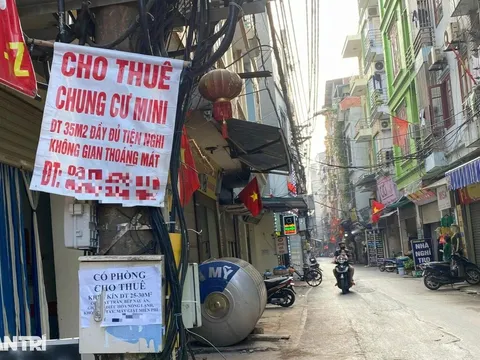 Tân sinh viên Hà Nội "toát mồ hôi" săn phòng trọ: Giá thuê tăng từng ngày, chậm tay là mất chỗ