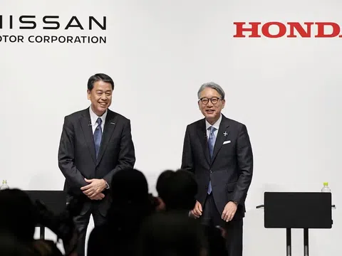 Nissan “cầu cứu” Elon Musk sau cú sốc bị Honda “bỏ rơi”