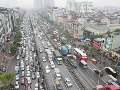 Xe xăng ở Hà Nội sắp “toang”, tung tin rồi… xóa! VAMA khiến khách hàng dở khóc dở cười vì Chỉ thị 20.
