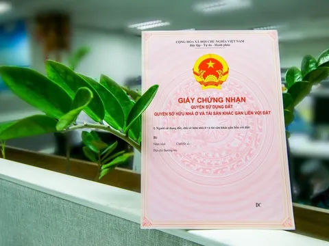 Từ nay, việc đứng tên trên sổ đỏ sẽ có sự thay đổi lớn