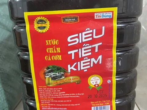 Khởi tố Giám đốc công ty sản xuất hàng nghìn sản phẩm tương ớt, nước chấm giả