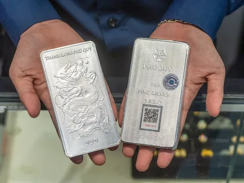 Tồn kho bạc tăng mạnh, giá bạc sắp có biến lớn?