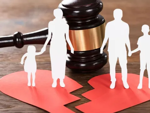 Hai hệ quyền lực sau ly hôn: Vì sao doanh nghiệp gia đình dễ rơi vào chia rẽ?