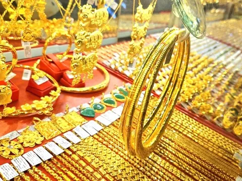 Cập nhật giá vàng sáng 18/6: Vàng nhẫn lao dốc – vàng thế giới vẫn chưa dừng giảm!