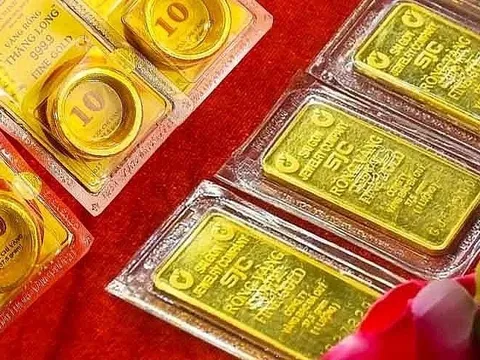 Vàng “quay xe” mạnh: Có nơi giảm tới 2,5 triệu đồng/lượng