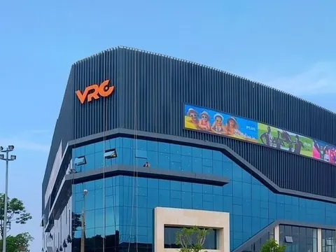 VRC lọt tầm ngắm: Đại gia Bùi Minh Lực xuống tiền chi gần 20 tỷ, giá cổ phiếu bật trần liền 3 phiên