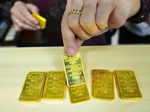 Vàng tăng vọt, nhẫn – miếng đua nhau leo thang!