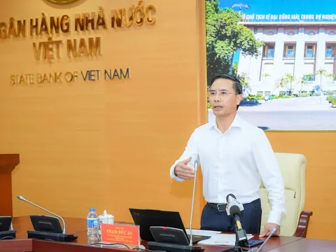 Lãi suất chuẩn bị hạ nhiệt? 46 ngân hàng cam kết giảm lãi, NHNN sẵn sàng bơm thanh khoản