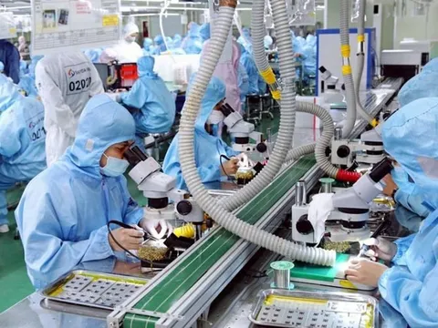 VCCI đề xuất: Chỉ dự án đầu tư ra nước ngoài trên 200 tỷ đồng mới cần xin phép